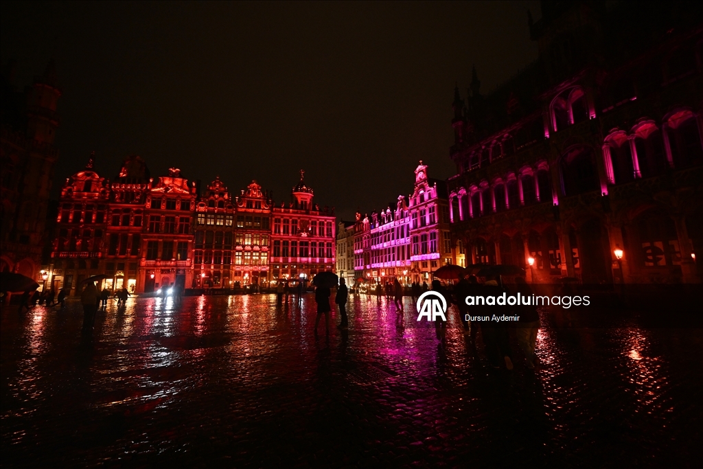 Уникальное Световое шоу началось в Брюсселе