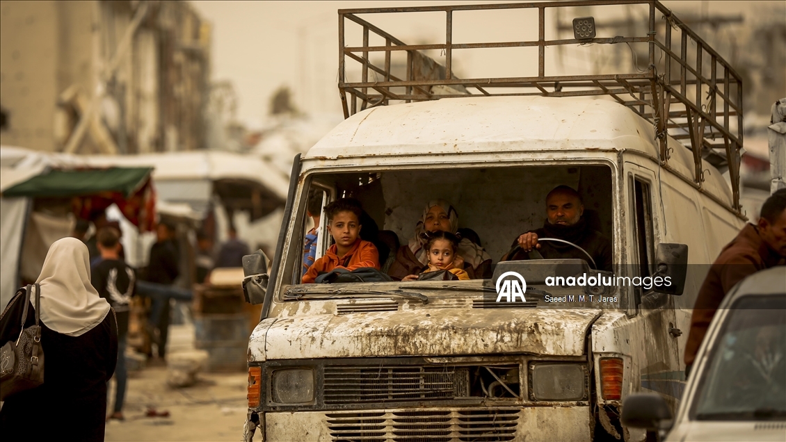 Gazze'de kum fırtınası etkili oldu