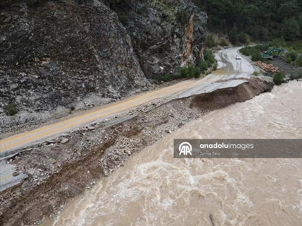Muğla'da kuvvetli yağış nedeniyle sel ve su taşkınları