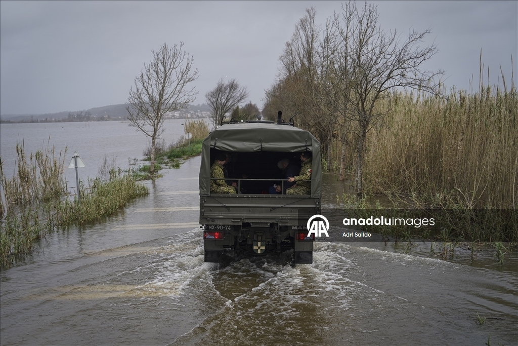 В Португалии из-за наводнений эвакуировали несколько тысяч человек