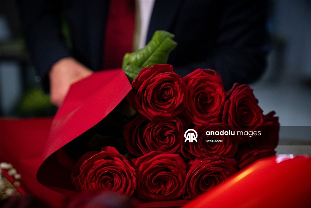 Sevgililer Günü'nün yeni trendi orkide ve kelebek buketler oldu