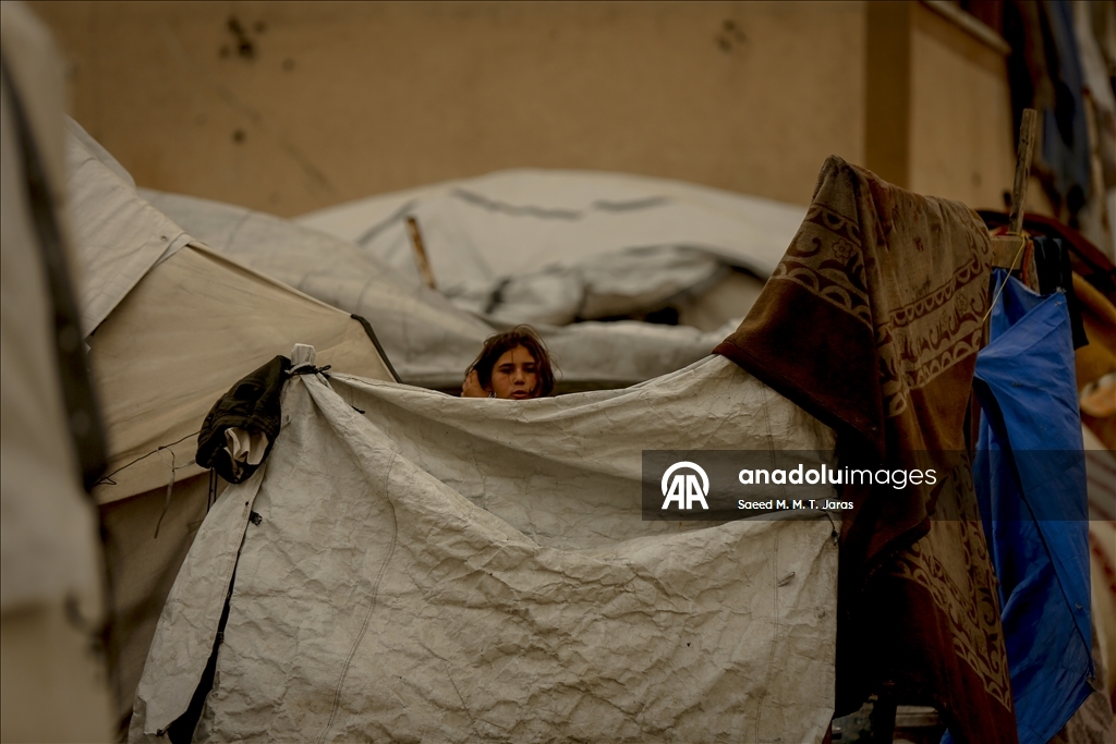 Gazze'de kum fırtınası etkili oldu