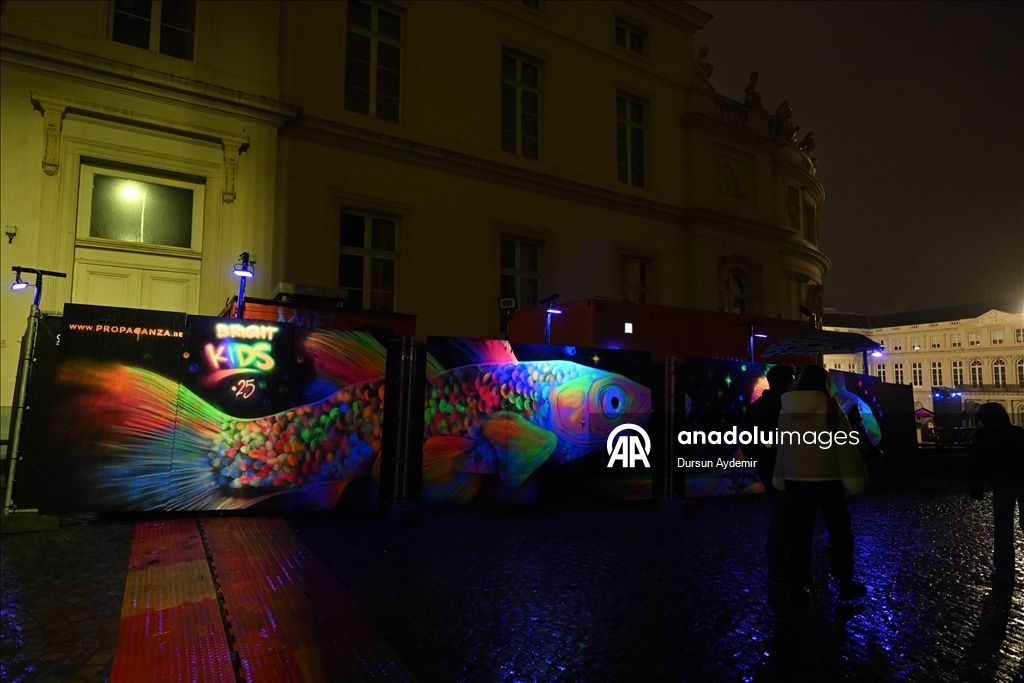 Уникальное Световое шоу началось в Брюсселе