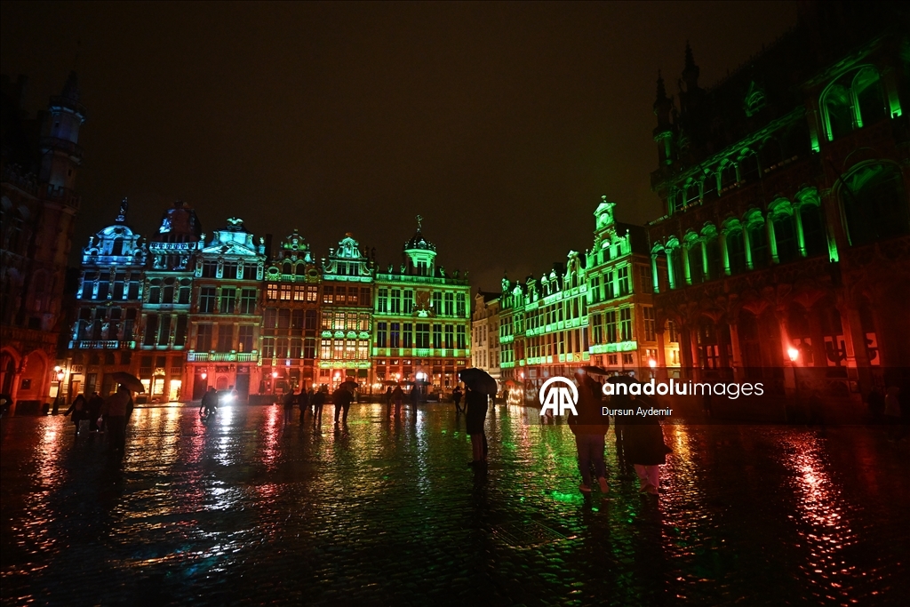 Уникальное Световое шоу началось в Брюсселе