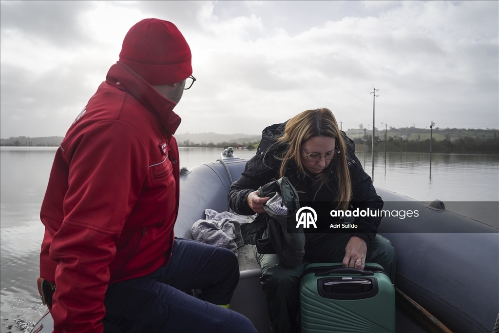 В Португалии из-за наводнений эвакуировали несколько тысяч человек