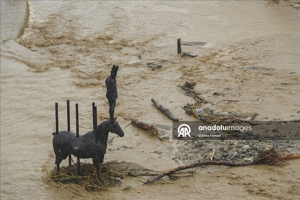 İtalya'da şiddetli yağışların yol açtığı heyelanda 1 kişi öldü, 2 kişi yaralandı