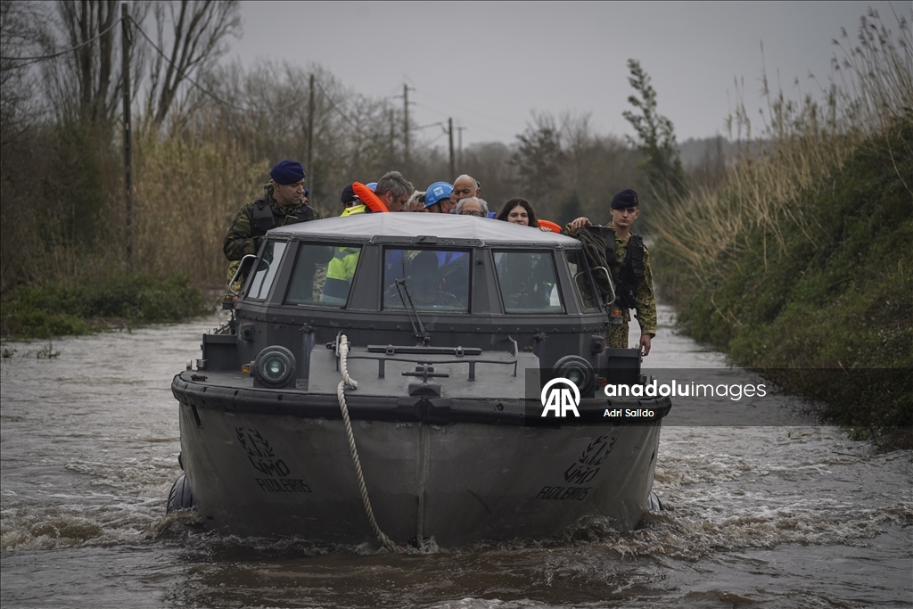В Португалии из-за наводнений эвакуировали несколько тысяч человек