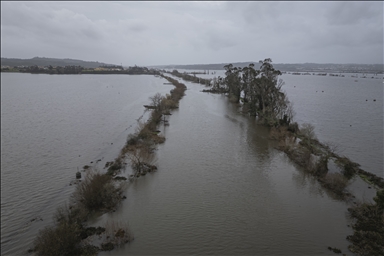 В Португалии из-за наводнений эвакуировали несколько тысяч человек