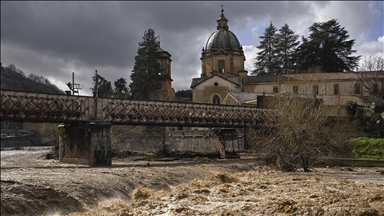 İtalya'da şiddetli yağışların yol açtığı heyelanda 1 kişi öldü, 2 kişi yaralandı