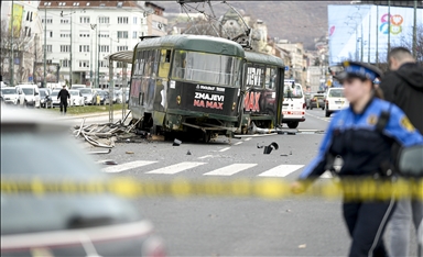 Сараево: Трамвай сошел с рельсов, один человек погиб