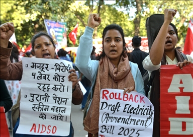 الهند.. احتجاجات نَقابية عُمالية وإضراب يعم البلاد إثر اتفاقية تجارية مؤقتة مع الولايات المتحدة