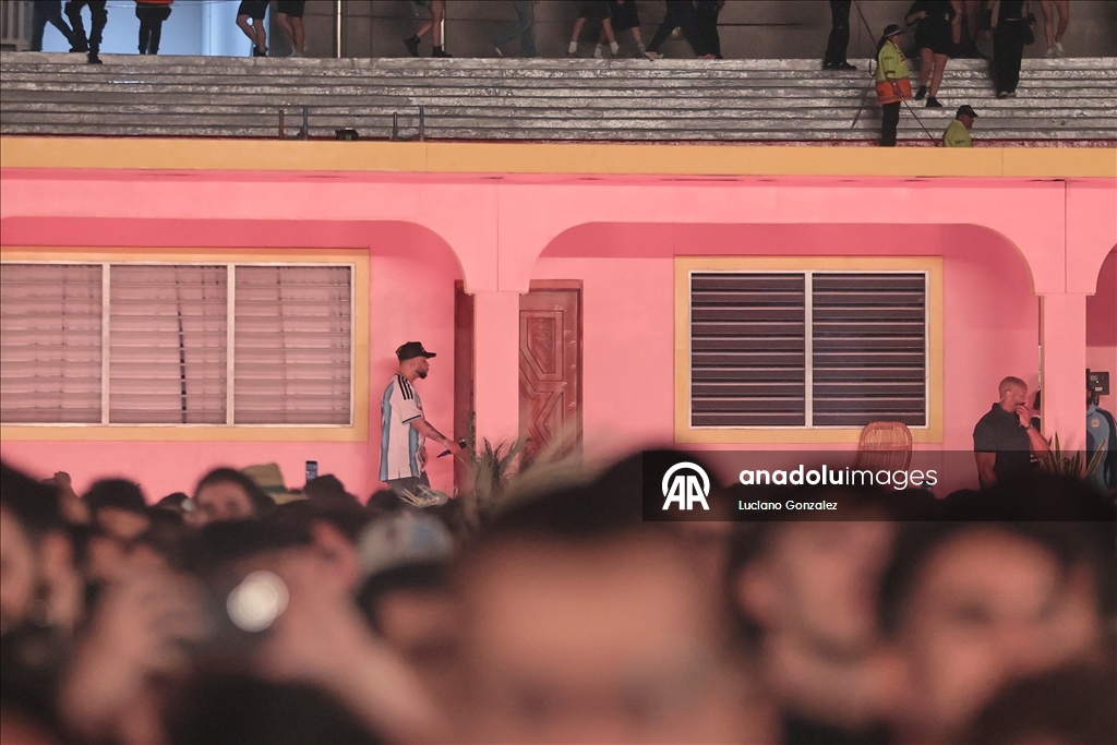 Десятки тысяч зрителей посетили концерт Bad Bunny в Аргентине