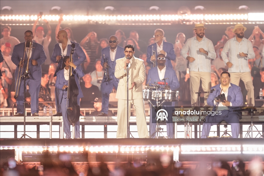 Десятки тысяч зрителей посетили концерт Bad Bunny в Аргентине