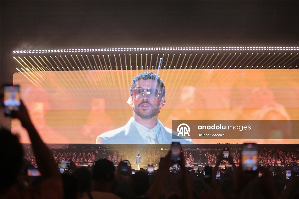 Десятки тысяч зрителей посетили концерт Bad Bunny в Аргентине
