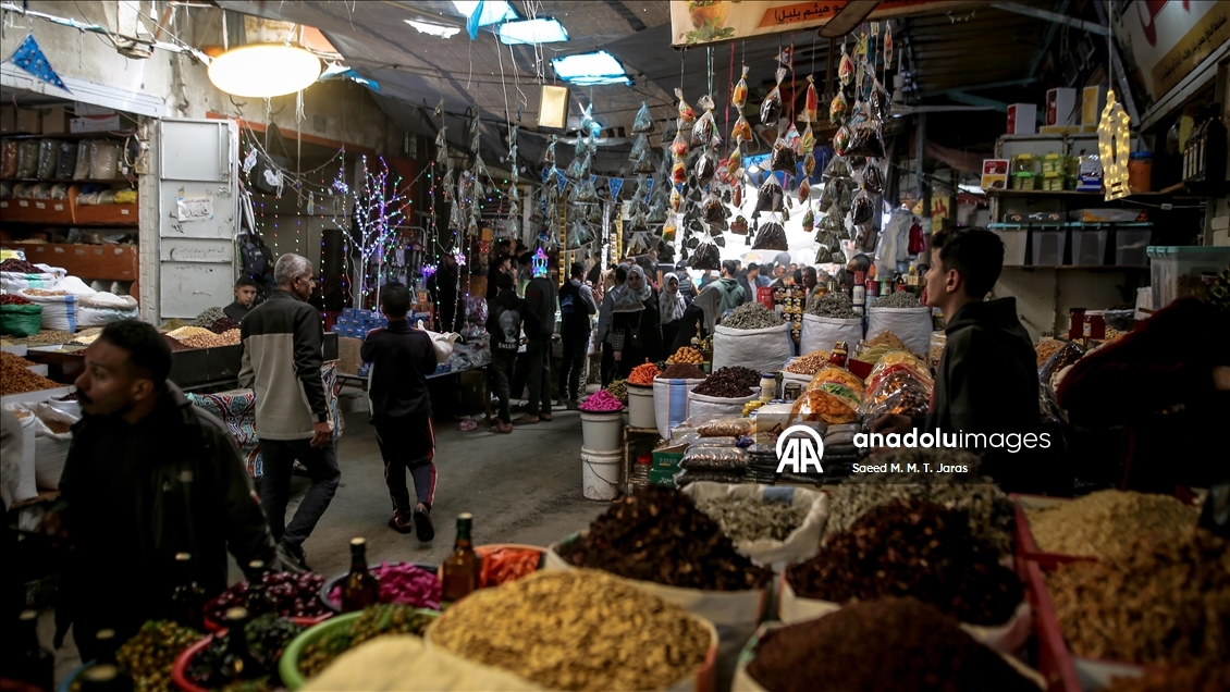 Gazze'de ramazan öncesi ez-Zaviye Çarşısı'nda yoğunluk yaşandı