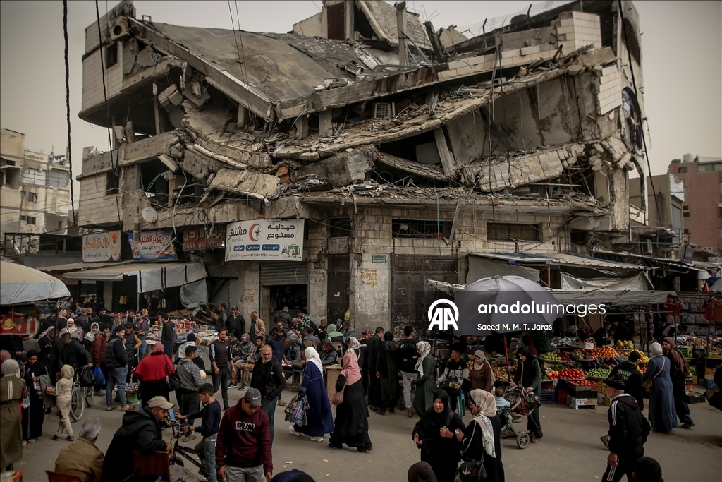Gazze'de ramazan öncesi ez-Zaviye Çarşısı'nda yoğunluk yaşandı
