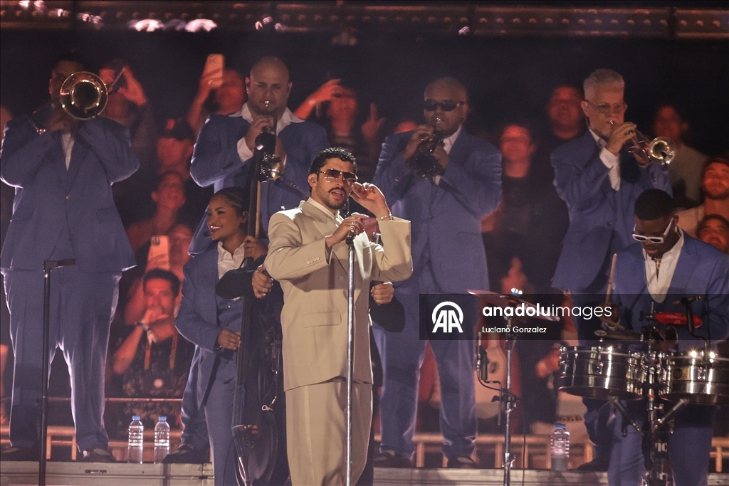 Десятки тысяч зрителей посетили концерт Bad Bunny в Аргентине