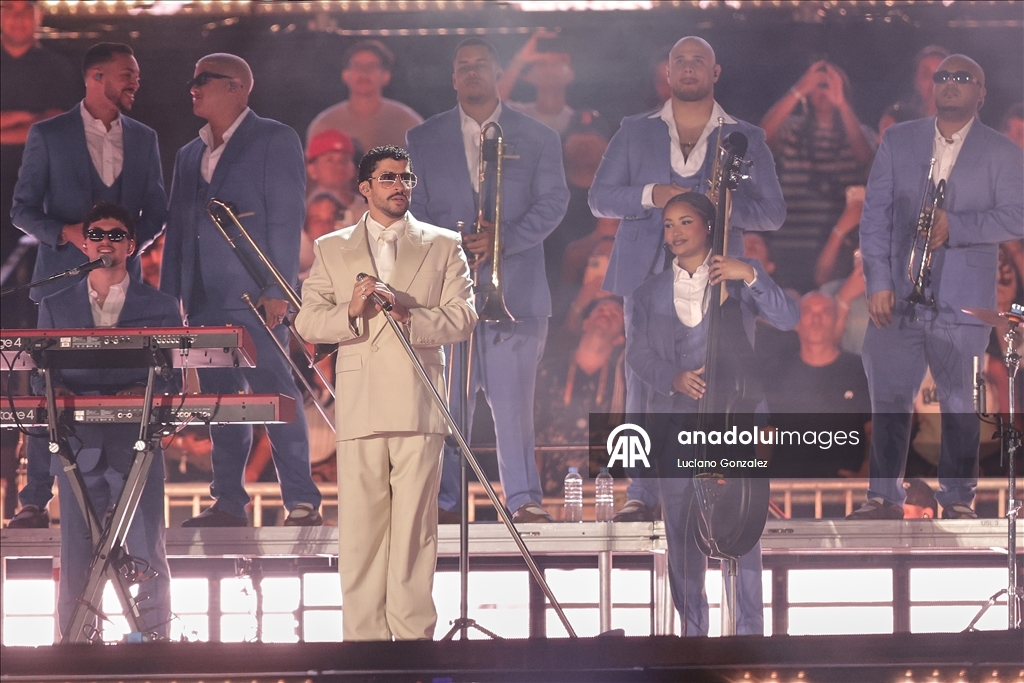 Десятки тысяч зрителей посетили концерт Bad Bunny в Аргентине