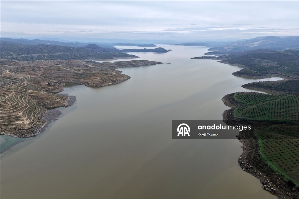 Kış yağışları Manisa'da susuz kalan barajları doldurmaya başladı