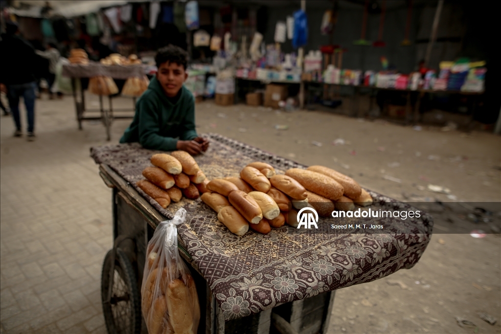 Gazze'de ramazan öncesi ez-Zaviye Çarşısı'nda yoğunluk yaşandı