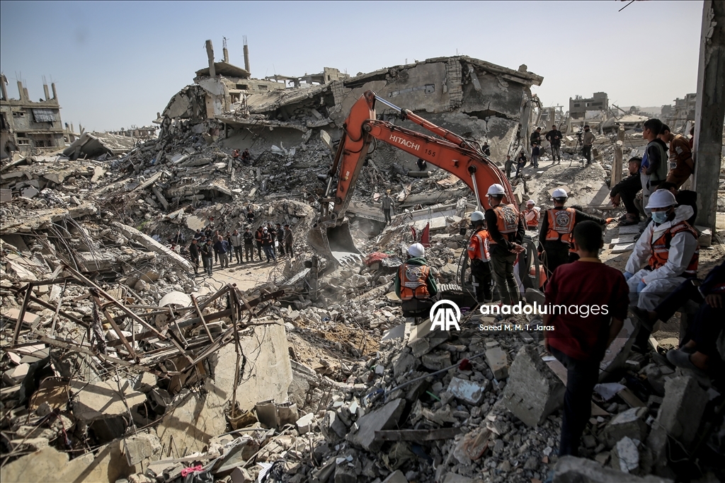 غزة تطلق حملة "إكرام الشهداء" لانتشال المفقودين من تحت الأنقاض