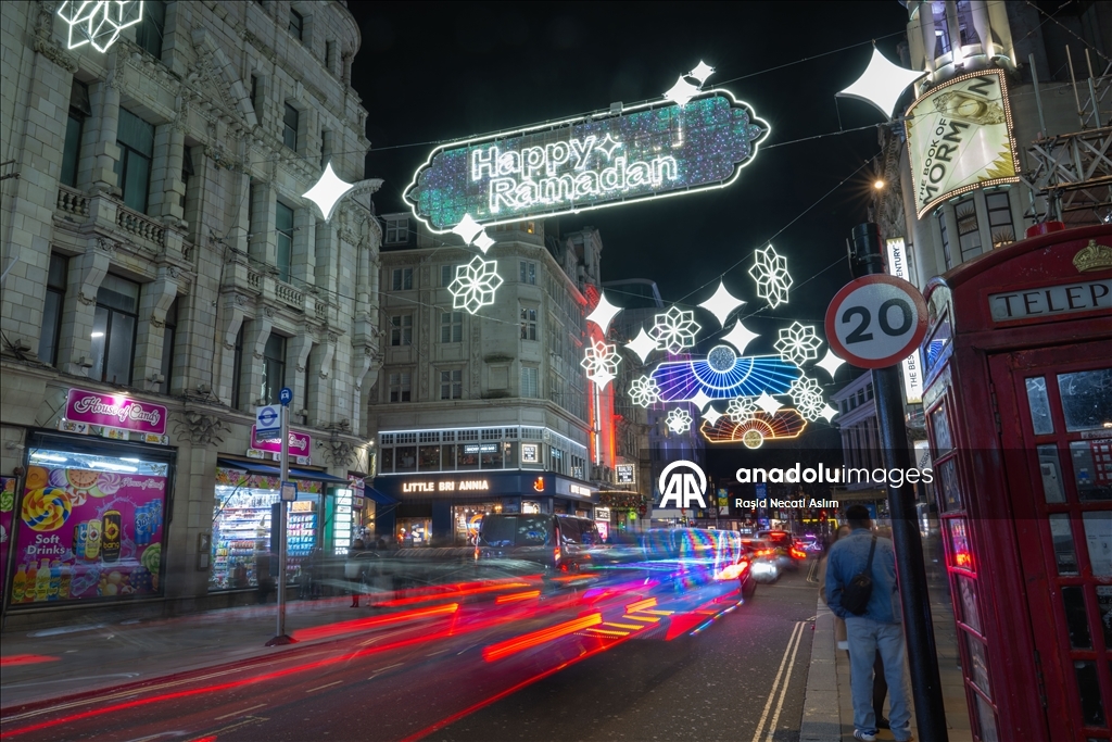 Знаменитую улицу Ковентри в Лондоне украсили в 4-й раз по случаю Рамазана