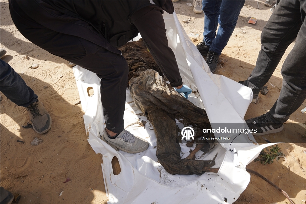 Gazze’nin kuzeyinde enkaz altındaki Filistinlilerin cenazelerine ulaşıldı