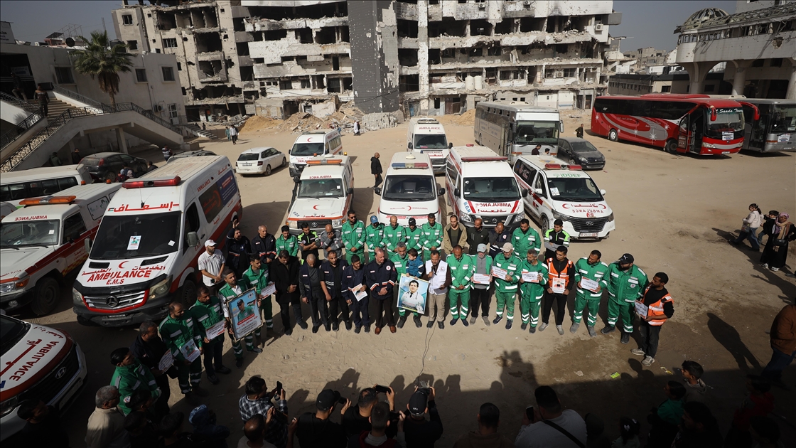 İsrail hapishanelerinde tutuklu bulunan doktor ve sağlık görevlilerin meslektaşları gösteri düzenledi