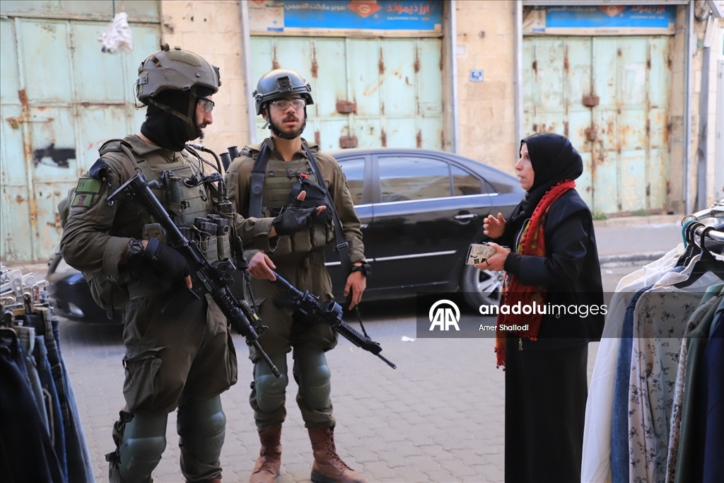 İsrail güçleri Batı Şeria'nın El Halil kentine baskın düzenledi