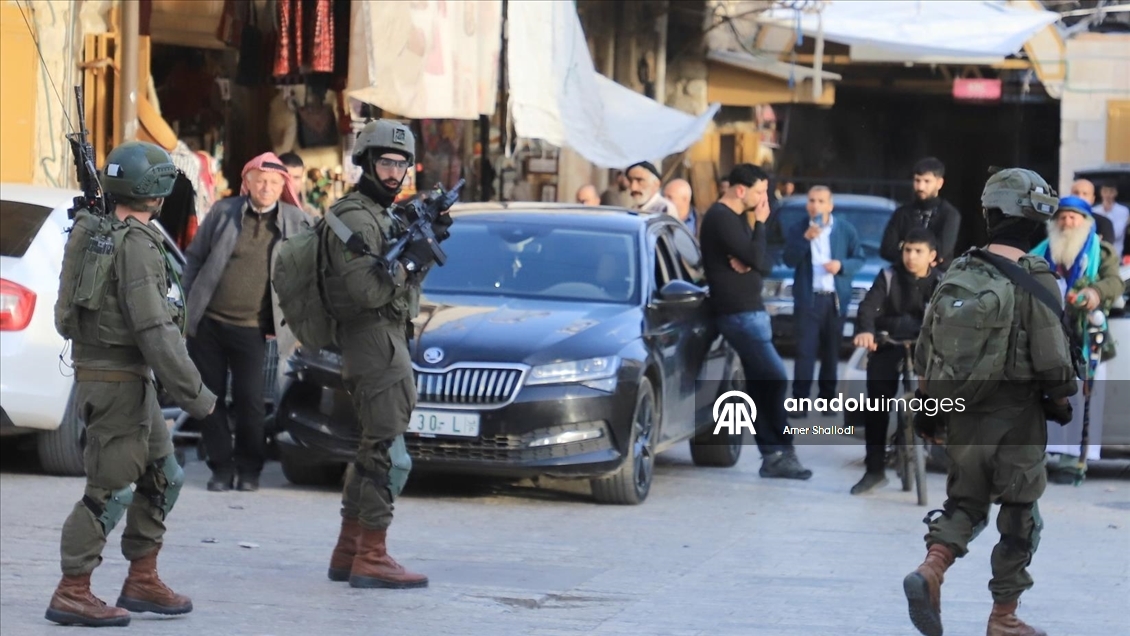 İsrail güçleri Batı Şeria'nın El Halil kentine baskın düzenledi