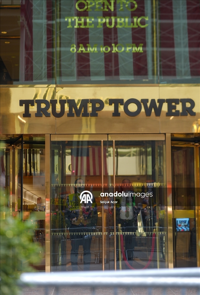 Протест у Trump Tower в Нью-Йорке