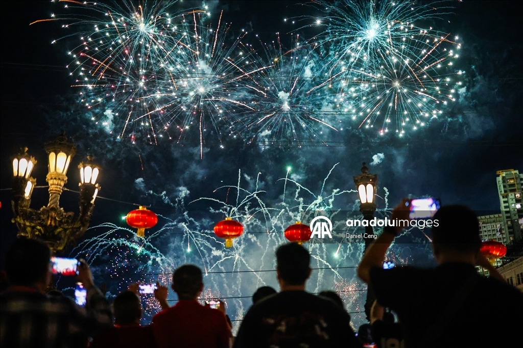 Празднование Лунного Нового года в старейшем китайском квартале Филиппин