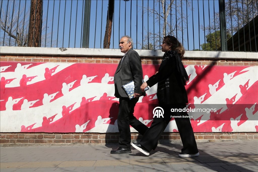 Повседневная жизнь в Тегеране продолжается на фоне переговоров между Ираном и США