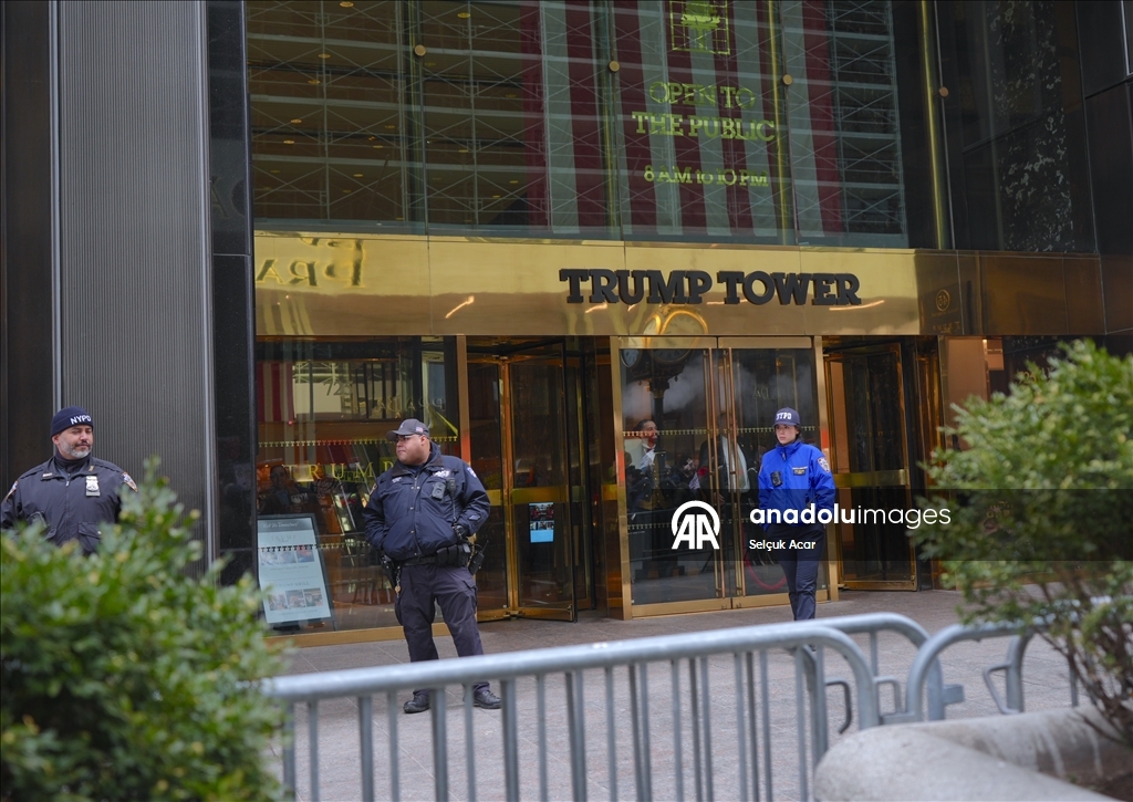 Протест у Trump Tower в Нью-Йорке