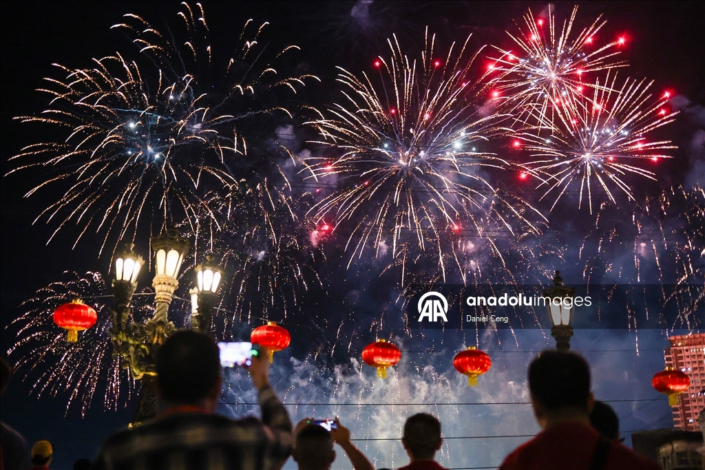 Празднование Лунного Нового года в старейшем китайском квартале Филиппин