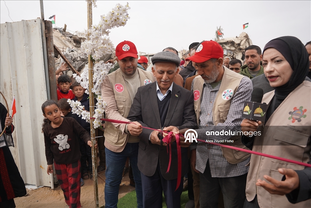 مخيم "يلدز 1" التركي يفتح أبوابه لإيواء نازحين شرق مدينة غزة