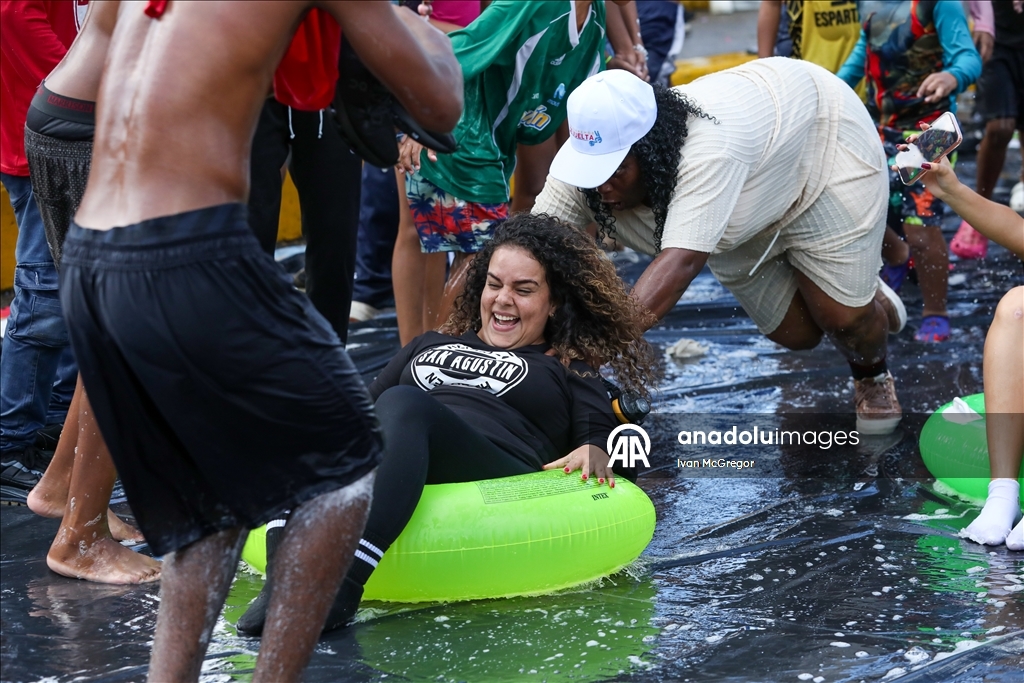 Карнавал в Каракасе