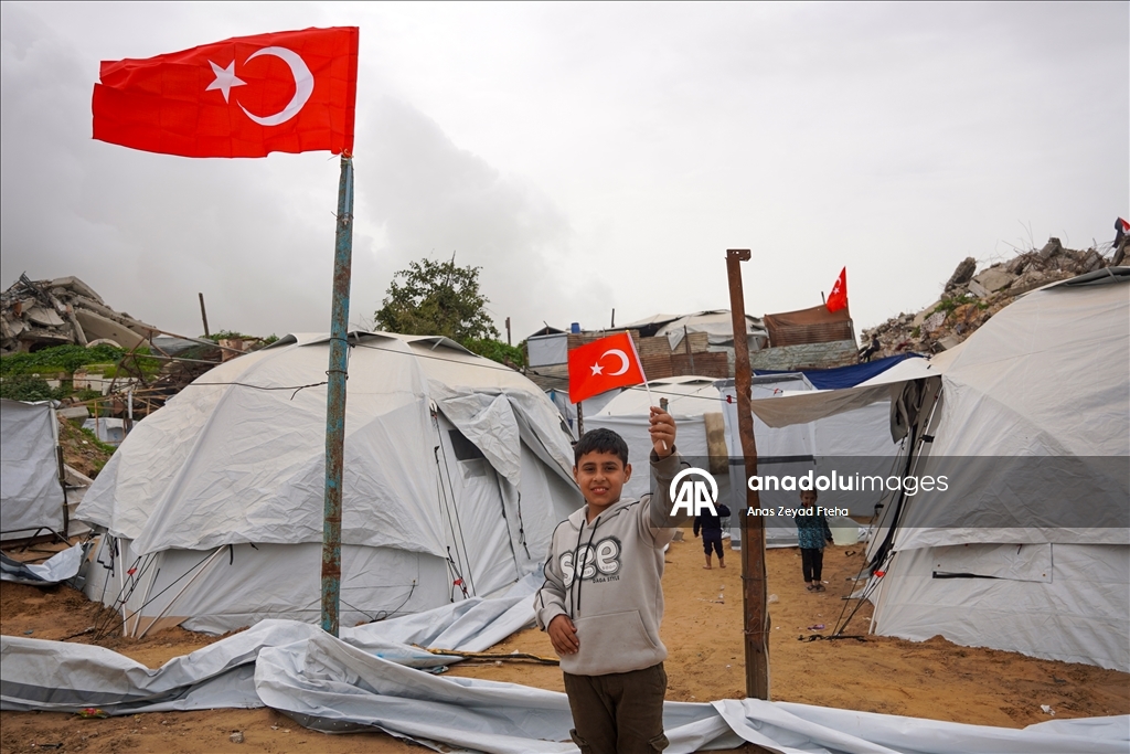 مخيم "يلدز 1" التركي يفتح أبوابه لإيواء نازحين شرق مدينة غزة