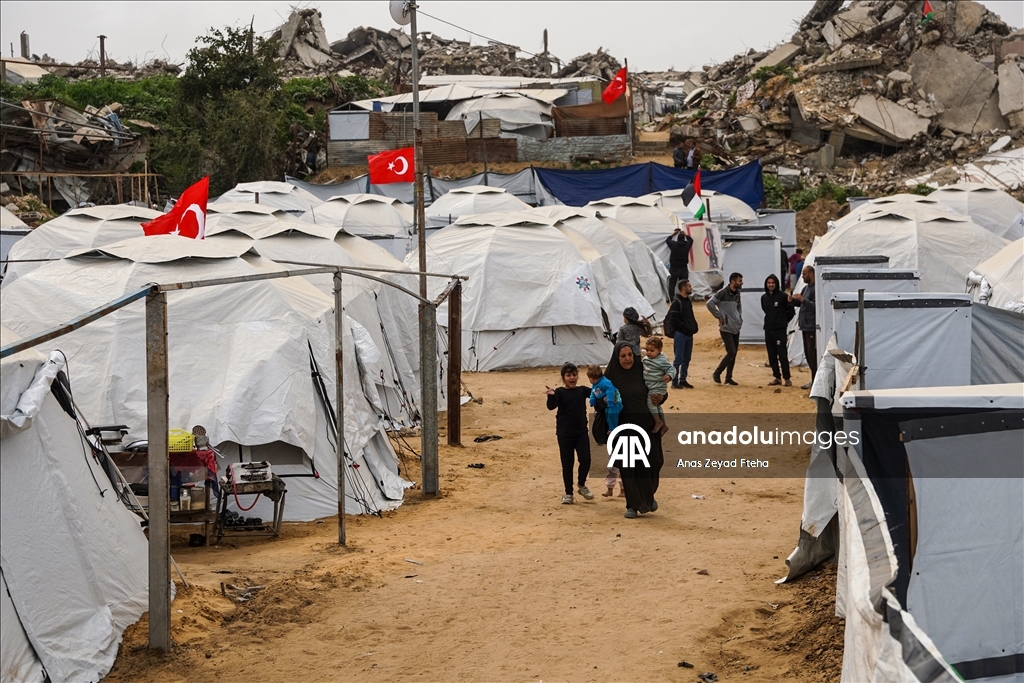 مخيم "يلدز 1" التركي يفتح أبوابه لإيواء نازحين شرق مدينة غزة
