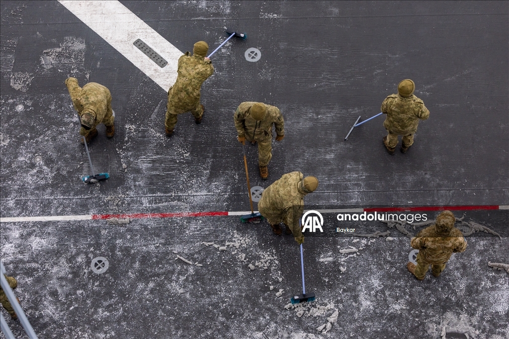 Bayraktar TB3 успешно выполнил полет в сложных погодных условиях