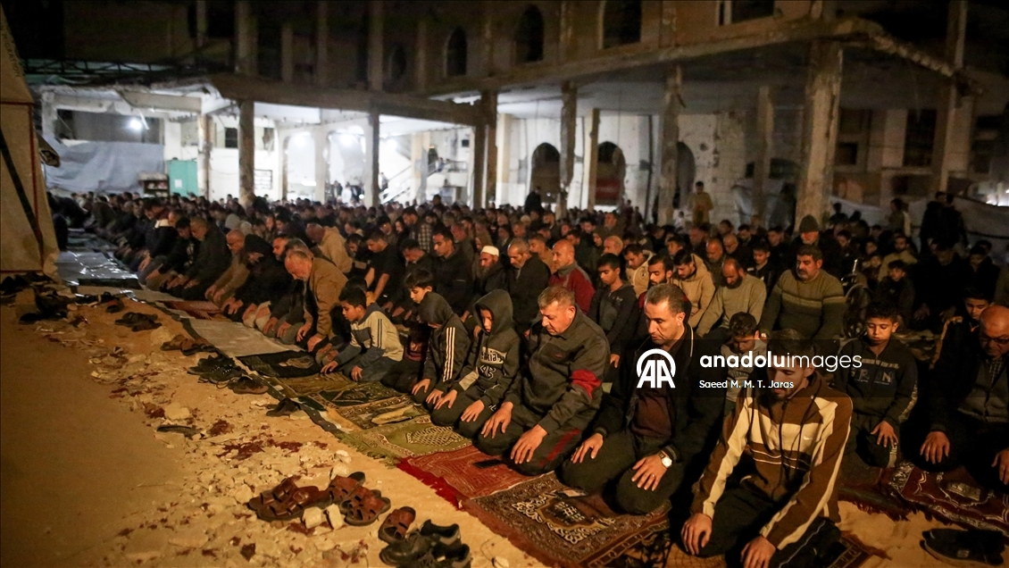 First Tarawih prayer in Gaza amid the shadow of destruction