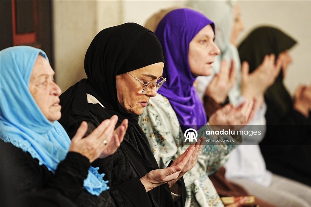 Bosna Hersek'te ilk teravih namazı kılındı