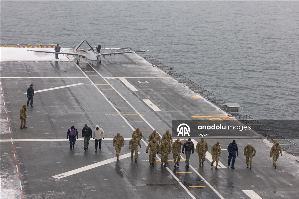 Bayraktar TB3 успешно выполнил полет в сложных погодных условиях