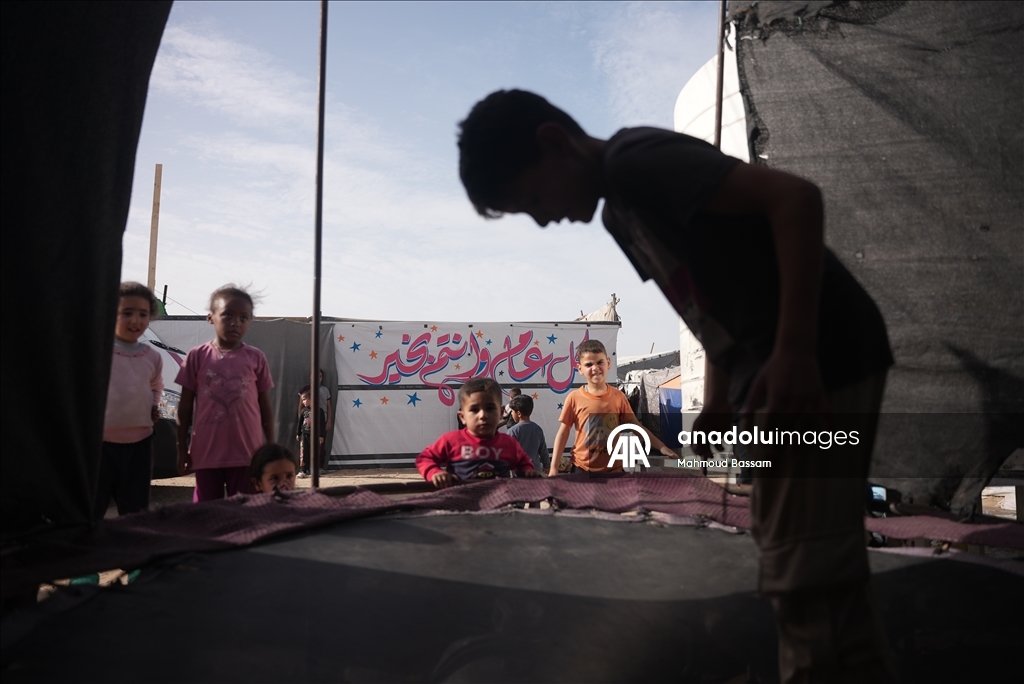 Палестинцы готовятся к Рамазану посреди разрушенного Хан-Юнуса в Газе