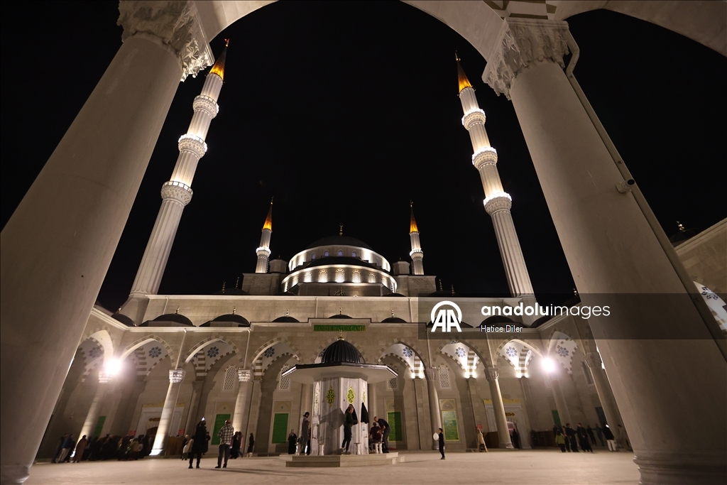 Trabzon'da ilk teravih namazı kılındı