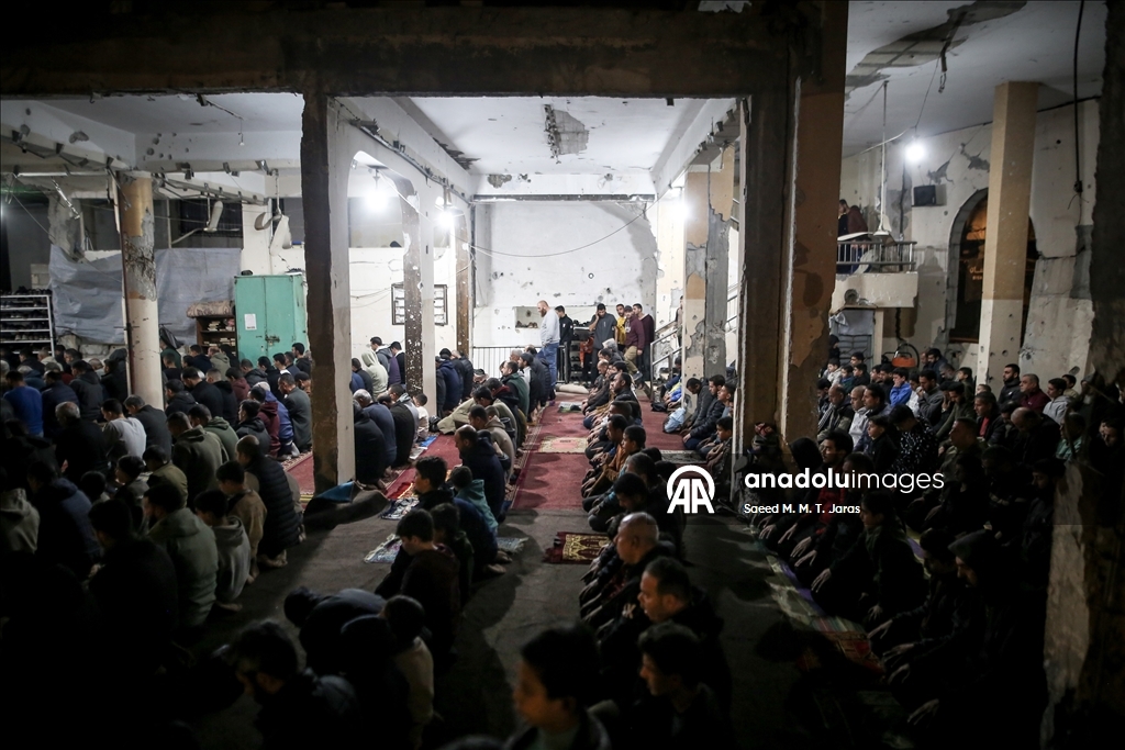 First Tarawih prayer in Gaza amid the shadow of destruction