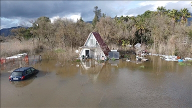 Muğla'da Köyceğiz Gölü taştı ev ve iş yerlerini su bastı