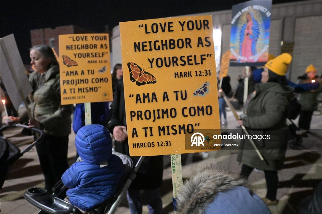 В Чикаго прошла месса и шествие в Пепельную среду