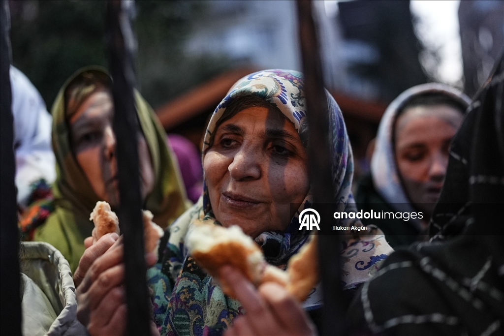 Ramazan'ın ilk gününde İstanbul'da iftar yoğunluğu