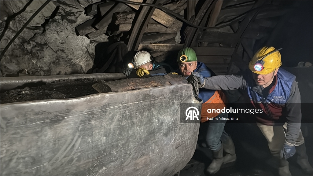 В турецком Зонгулдаке шахтеры провели первый сухур под землей